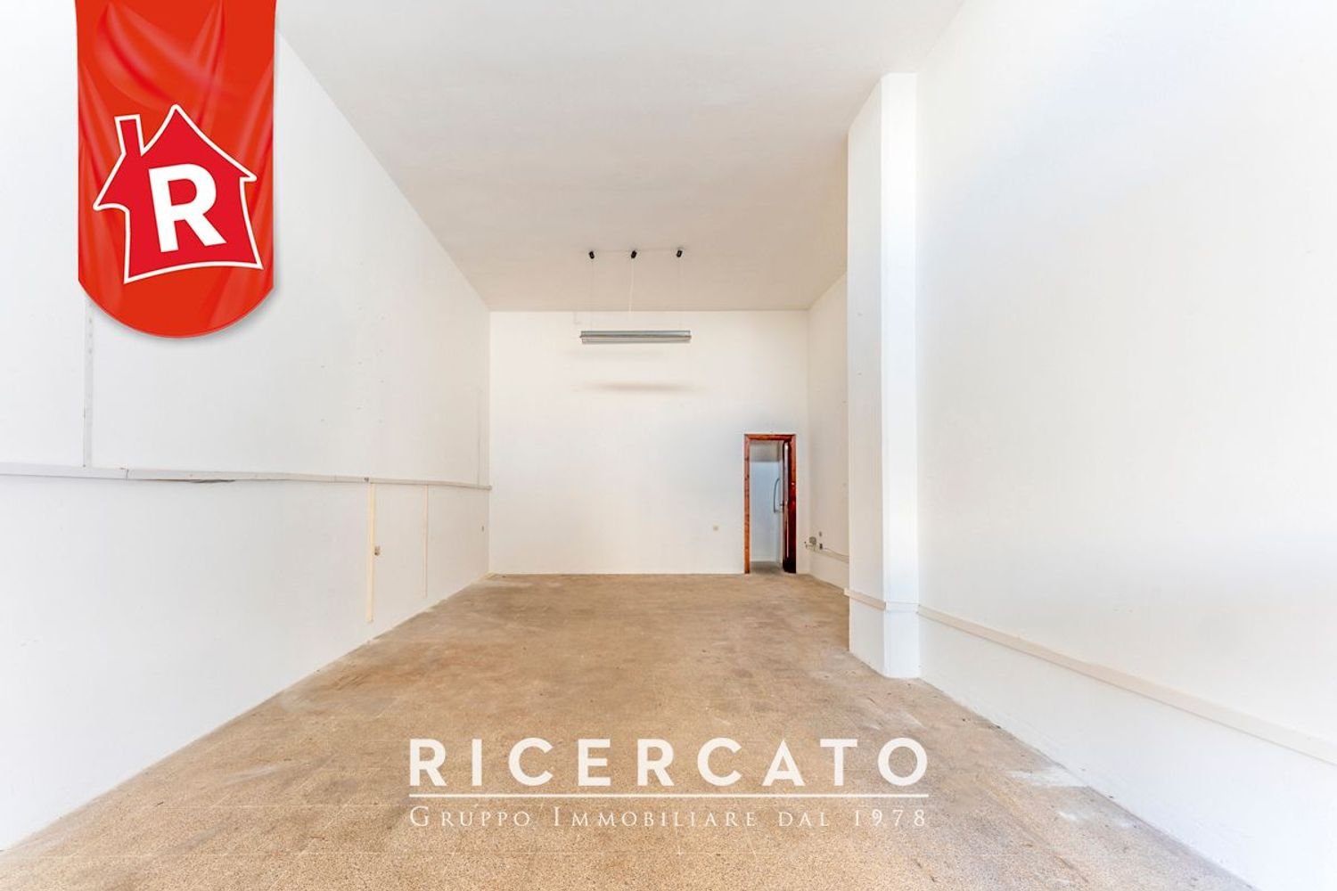 Коммерческая недвижимость 60м² в Cavallino, Италия № 298489