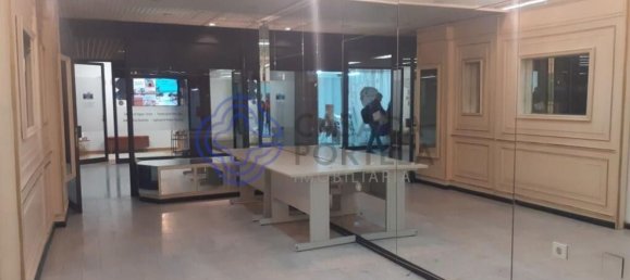 Gewerbliche Immobilie in Porto, Portugal 40m², Nr. 32756 11