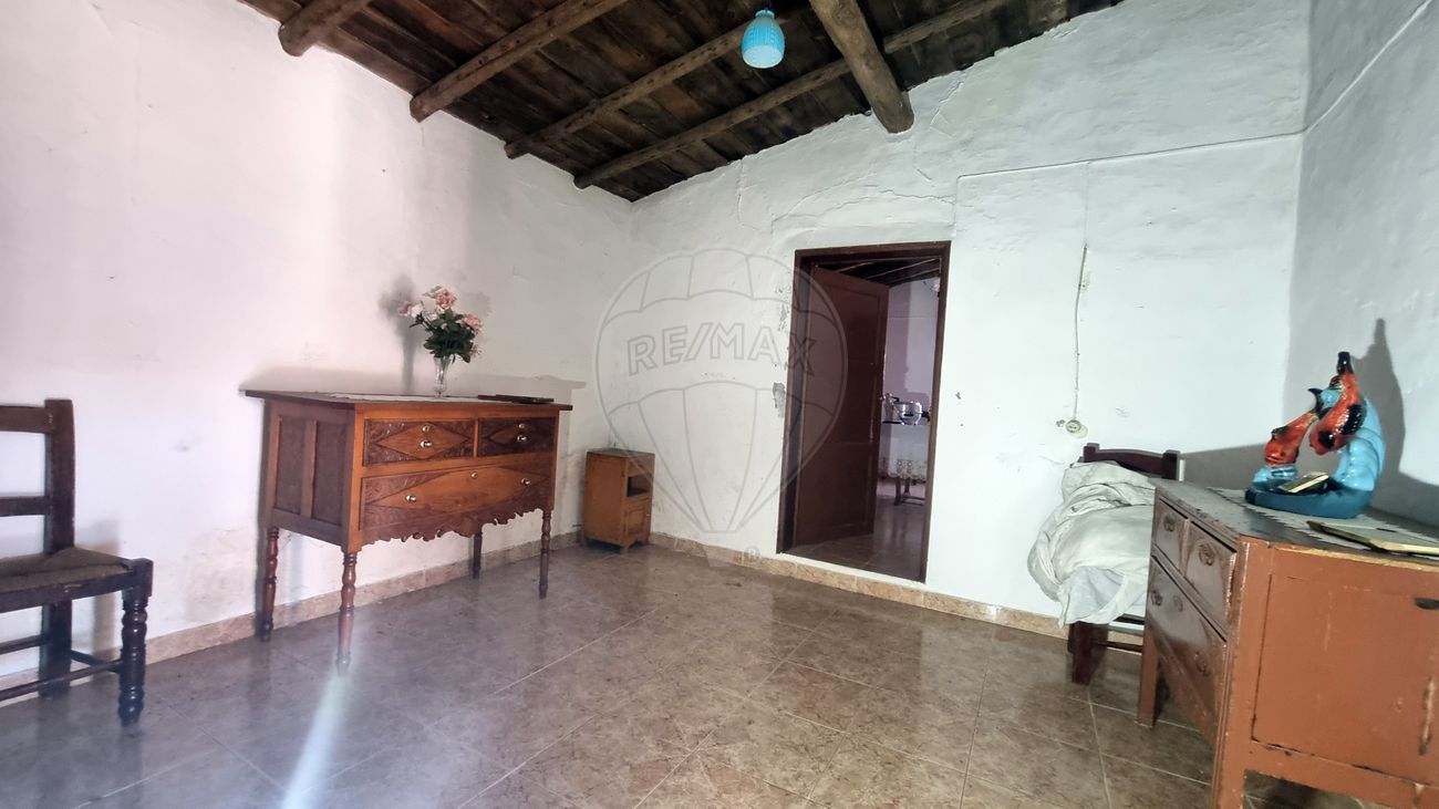 Casa de 2 dormitorios en Alandroal, Portugal No. 177594