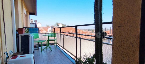 3 Schlafzimmer Wohnung in Cerro Maggiore, Italy, Nr. 207745 8