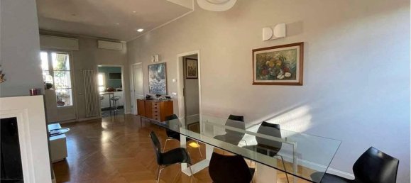 6 rooms Penthouse in Florence, Italy No. 36850 7