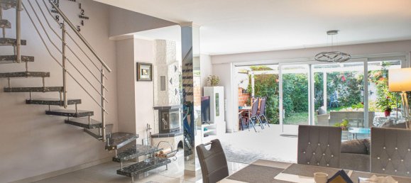 Таунхаус с 5 комнатами в Мёнхенгладбах, Германия № 264429 3