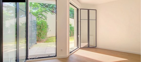 1 bedroom Apartment in Courbevoie, France No. 178272 7