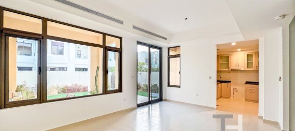 3 bedrooms Townhouse in Reem, UAE No. 30567 3