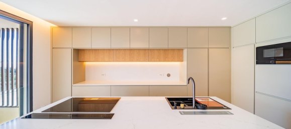 4 bedrooms House in Cascais, Portugal No. 170780 9