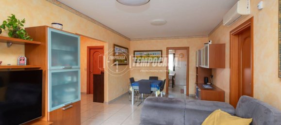 3 bedrooms Apartment in San Mauro Torinese, Italy No. 325065 4