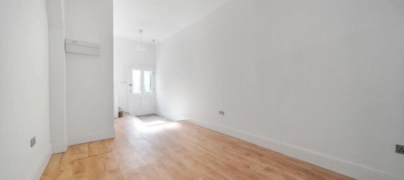 2 bedrooms House in Beckenham, United Kingdom No. 14437 3