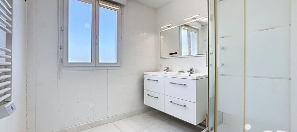 Casa de 6 habitaciónes en Morangis, France No. 284939 12