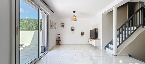 Casa de 6 habitaciónes en Morangis, France No. 284939 7