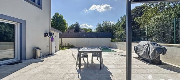 Casa de 6 habitaciónes en Morangis, France No. 284939 17