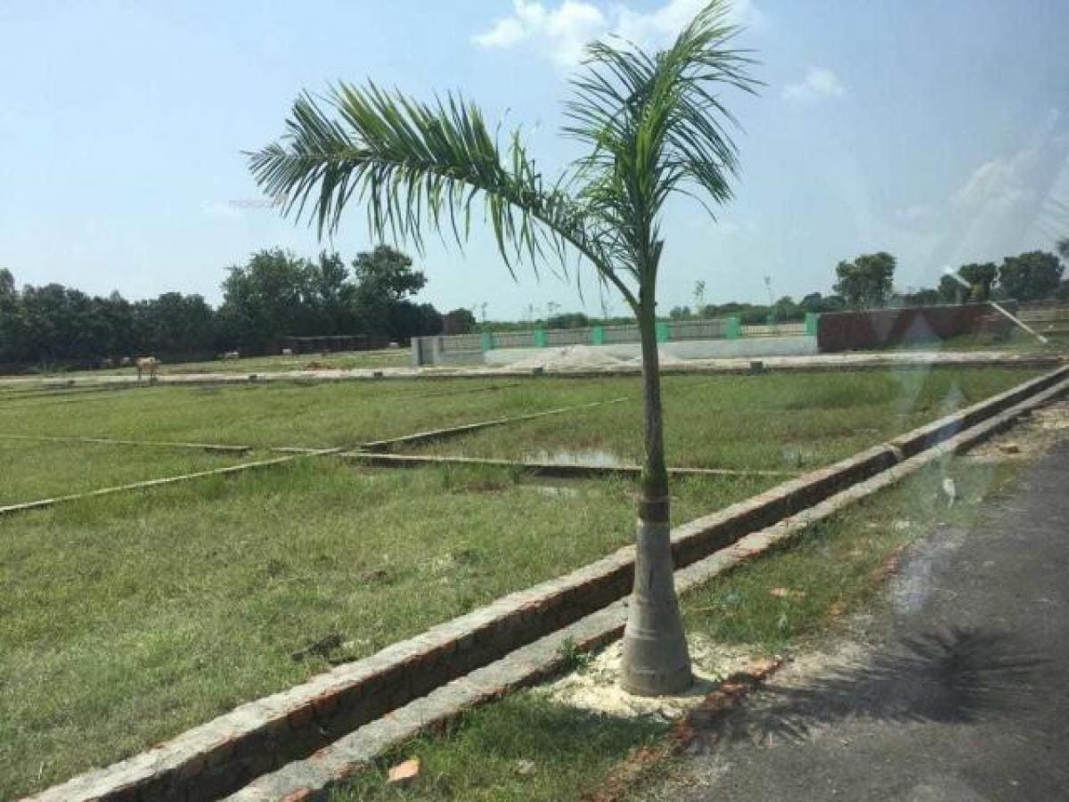  Land in Lucknow, India No. 36197