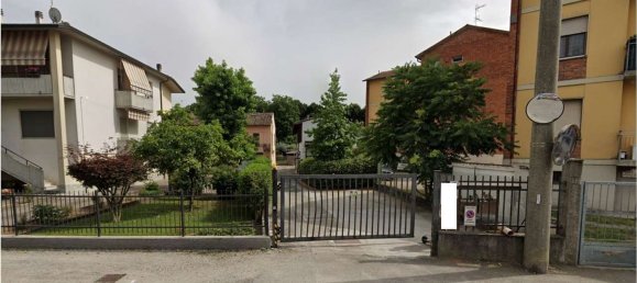 130m² Commercial property in Cremona, Italy No. 359739 11