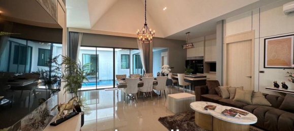 3 Schlafzimmer Villa in Bang Lamung, Thailand, Nr. 26739 2