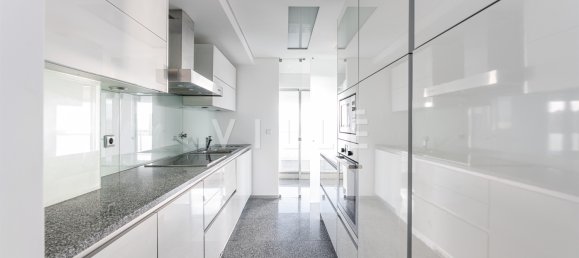 4 bedrooms Apartment in Porto, Portugal No. 120520 5