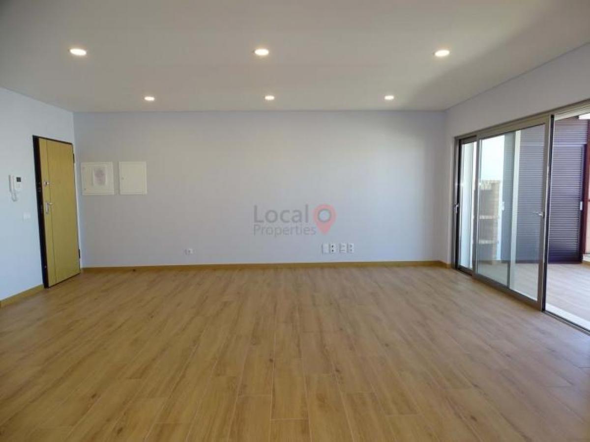 Квартира с 3 спальнями в Лагуш, Португалия № 5665