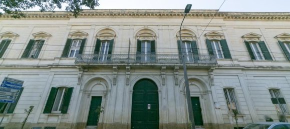  Castillos de 30 habitaciónes en Lecce, Italy No. 236893 3