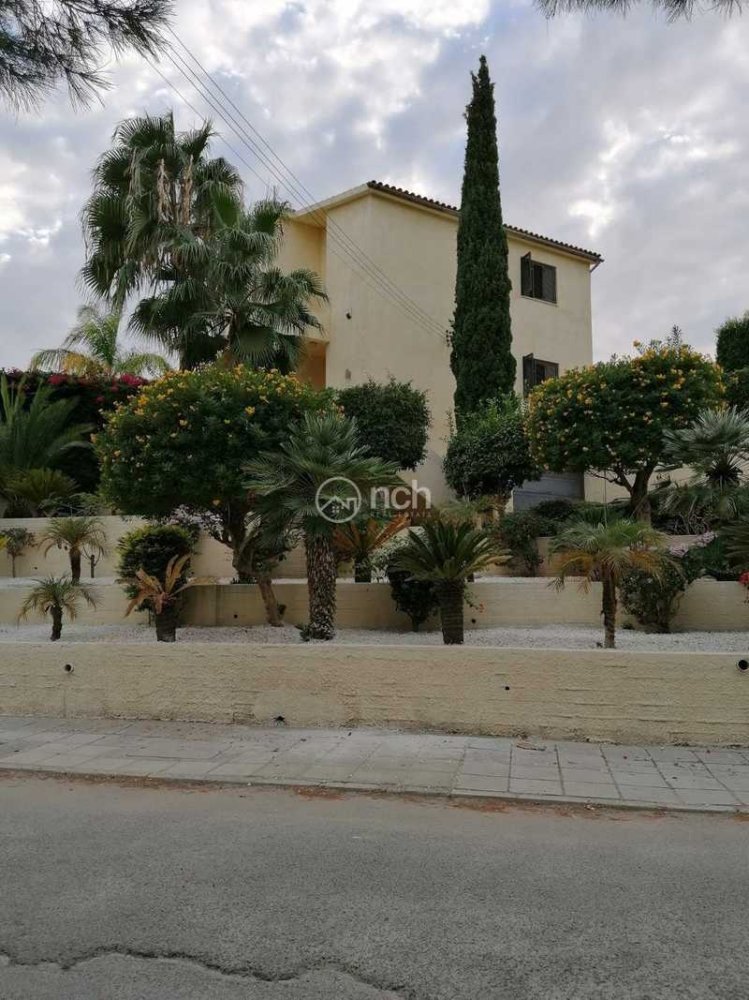 4 غرف نوم عقار تجاري في Episkopi, Cyprus رقم 18952