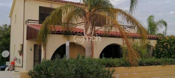 4 غرف نوم عقار تجاري في Episkopi, Cyprus رقم 18952 2