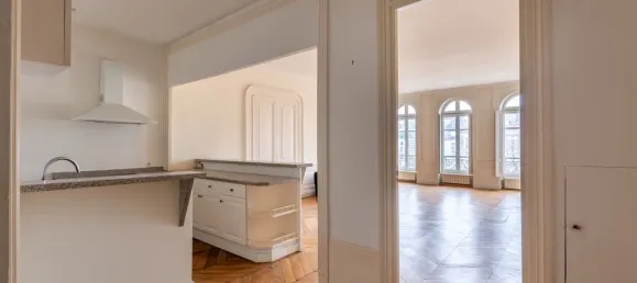 3 bedrooms Apartment in Lyon, France No. 348112 5