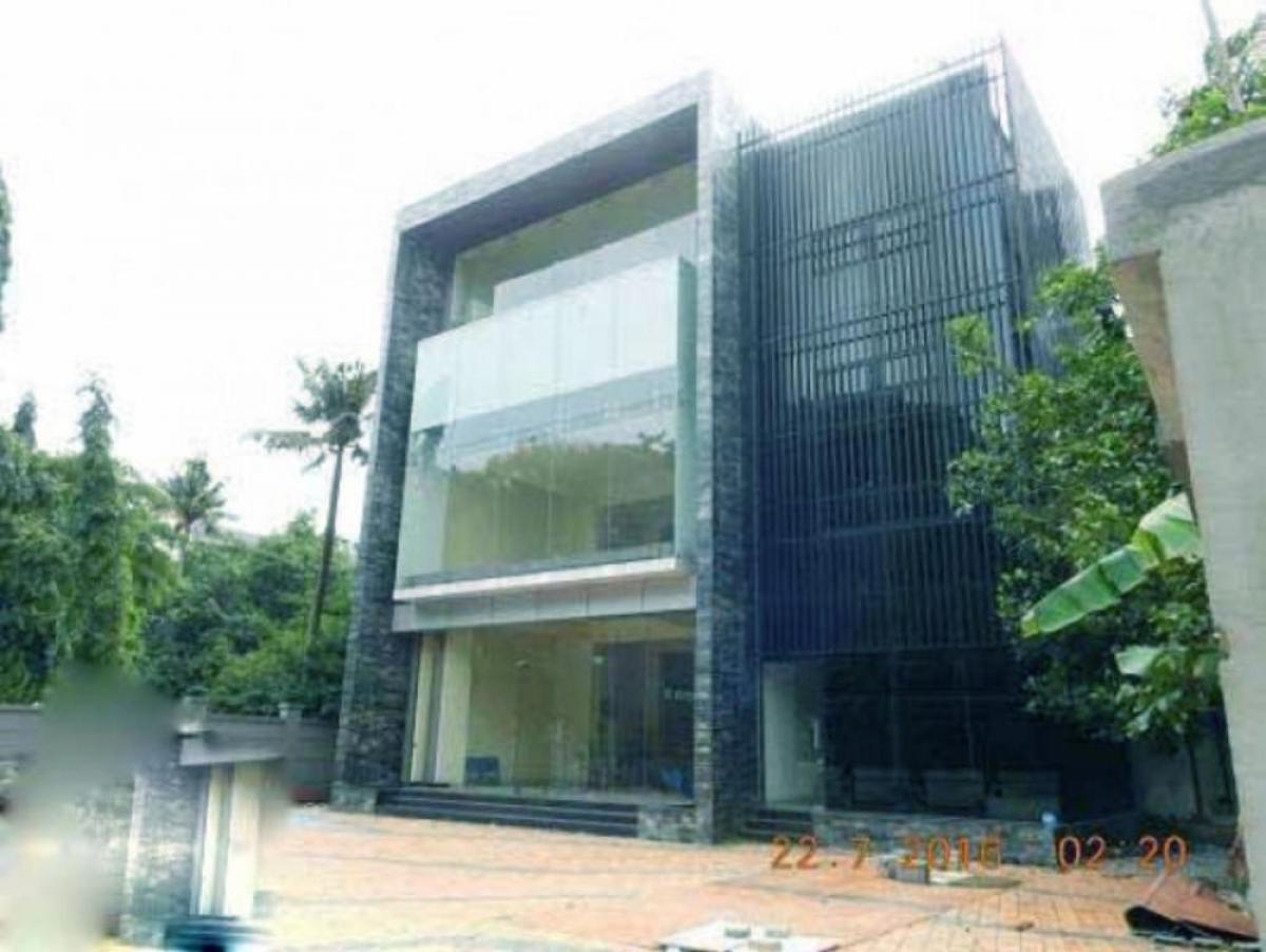 Commercial property in Kochi, India No. 29344