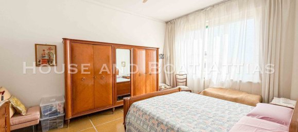 7 bedrooms Apartment in Livorno, Italy No. 319963 3