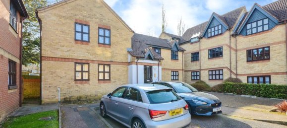 1 bedroom Apartment in Harrow, United Kingdom No. 6412 10