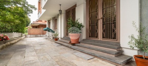 3 bedrooms Apartment in Caselle Torinese, Italy No. 323122 4