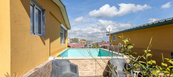 3 bedrooms House in Seixal, Portugal No. 24296 16