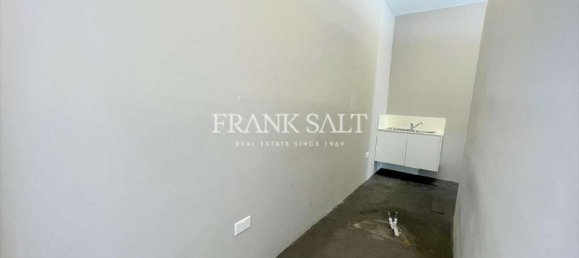 مكتب في Gzira, Malta رقم 12352 4