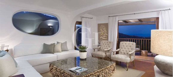 Villa de 4 dormitorios en Arzachena, Italy No. 172555 9