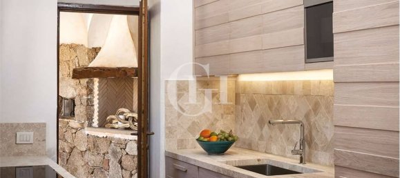 Villa de 4 dormitorios en Arzachena, Italy No. 172555 5