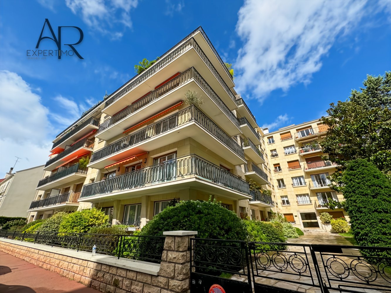 Studio in Saint-Mande, France, Nr. 343965