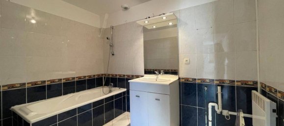 Edificio en Amiens, France 180 m² No. 95352 3