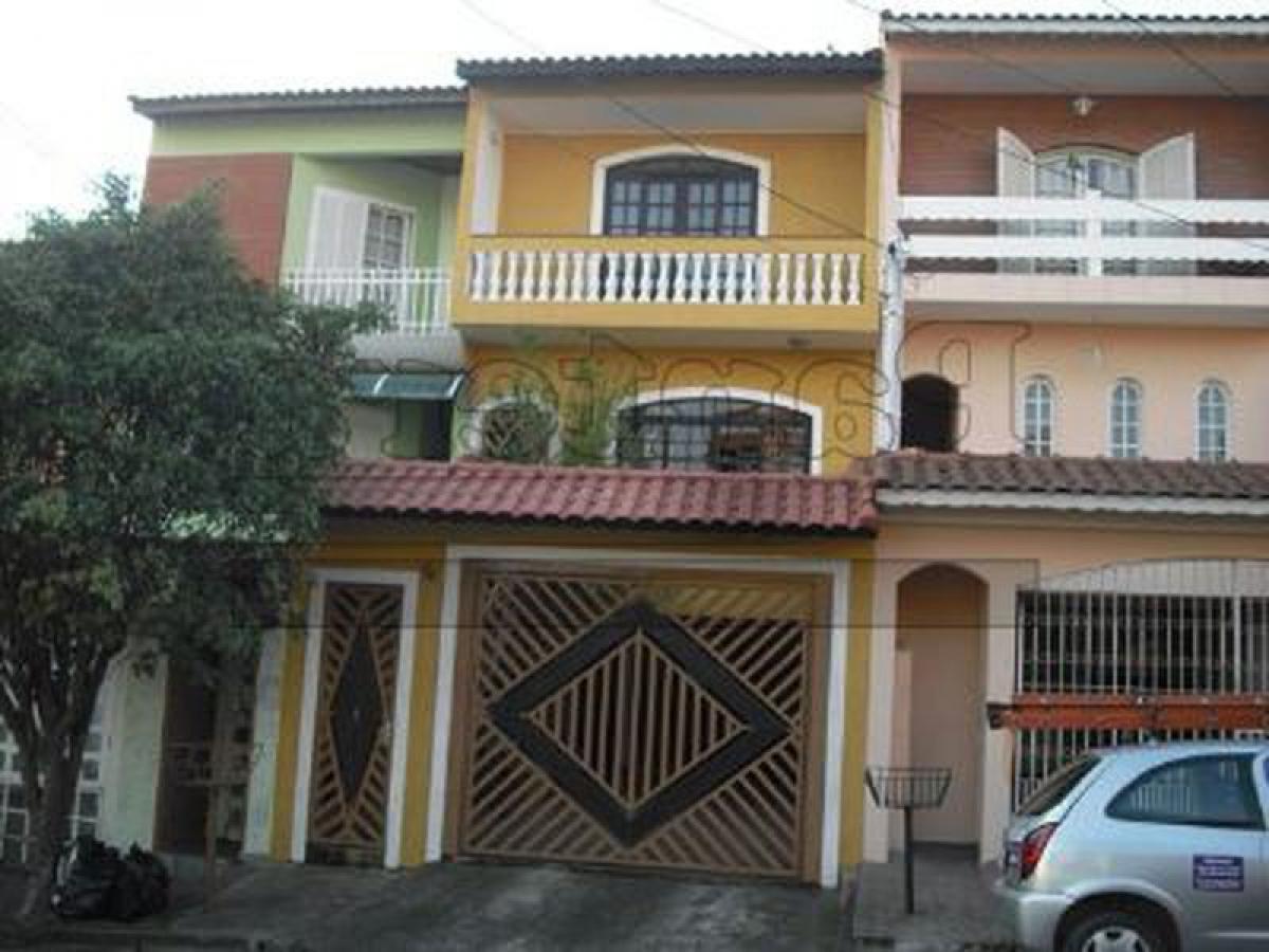 Casa de 3 dormitorios en Sao Paulo, Brazil No. 570108