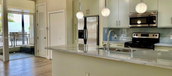 1 bedroom Villa for rent in Miami, Miami-Dade, Florida, USA № 614414 2