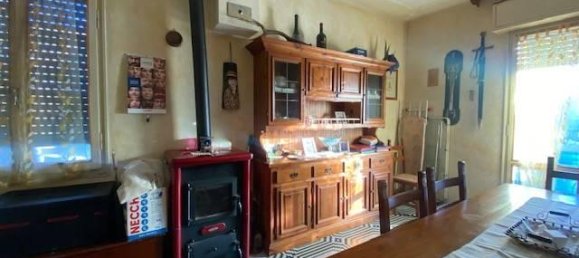 6-Zimmer Wohnung in Rubiera, Italy, Nr. 32715 4