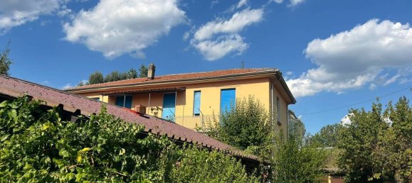 8 bedrooms House in Asti, Italy No. 279729 4