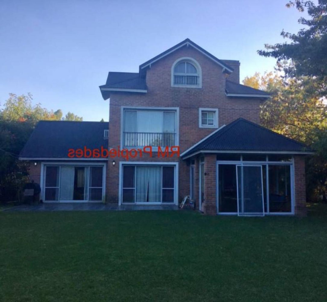 3 bedrooms House in Pilar, Argentina No. 53636