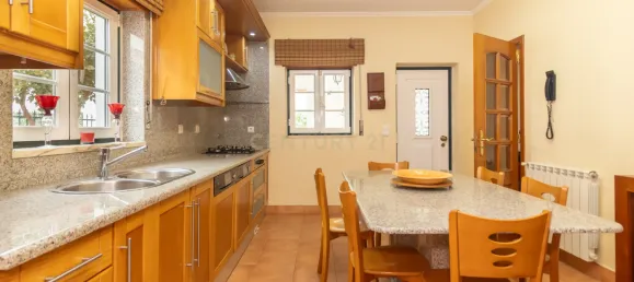 4 bedrooms Villa in Corroios, Portugal No. 119806 10