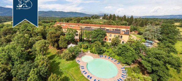 70 bedrooms Hotel in Laterina Pergine Valdarno, Italy No. 373680 2