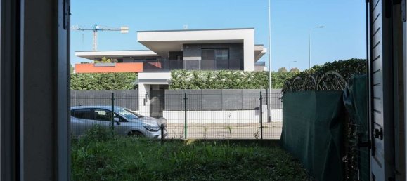 2غرفة شقة في Inzago, Italy رقم 95836 9