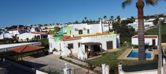 Villa de 5 dormitorios en Guia, Portugal No. 56277 2
