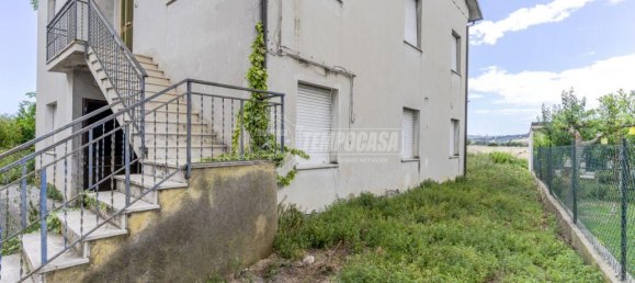 4-salle Maison à Montecosaro, Italy No. 7011 3