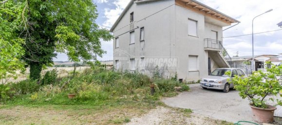 4-salle Maison à Montecosaro, Italy No. 7011 6