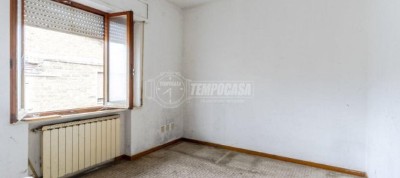 4-salle Maison à Montecosaro, Italy No. 7011 18