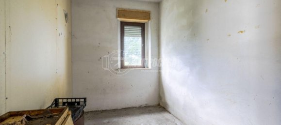 4-salle Maison à Montecosaro, Italy No. 7011 9