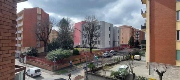 5 rooms Apartment in Asti, Italy No. 36067 12