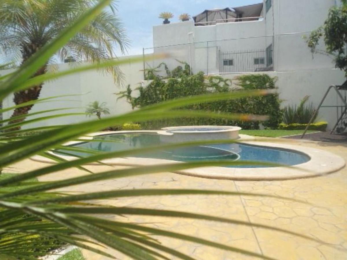 4 bedrooms House in Morelos, Mexico No. 151681