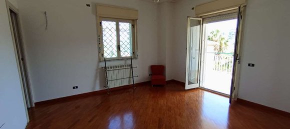 Вилла с 6 спальнями в Кампофеличе ди Рочелла, Италия № 345724 18