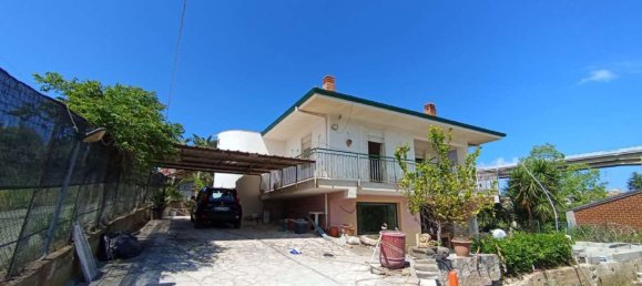 Вилла с 6 спальнями в Кампофеличе ди Рочелла, Италия № 345724 38